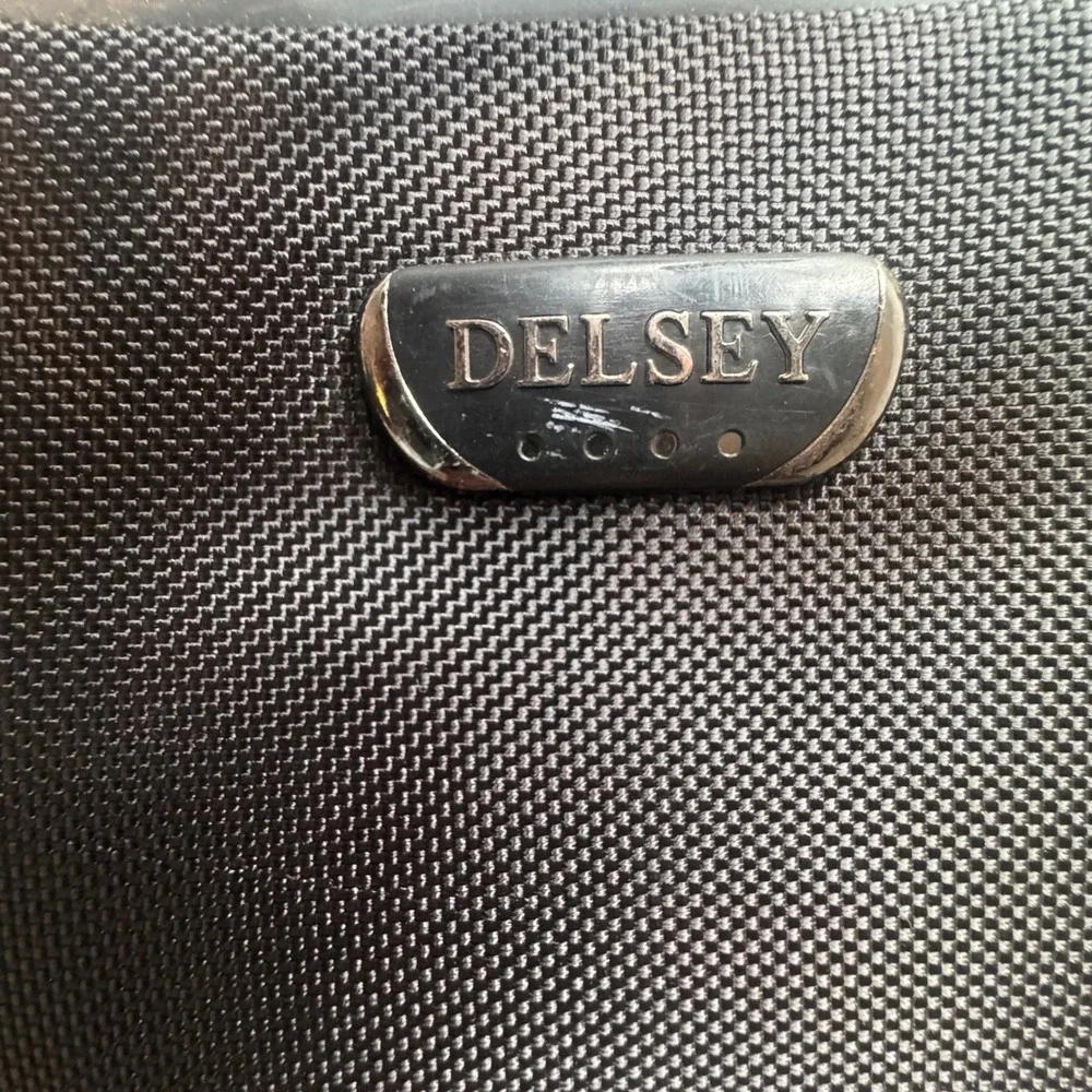 DELSEY Carry On‎ Helium Superlite Lightweight Wheel Rolling Tote Suitcase Black